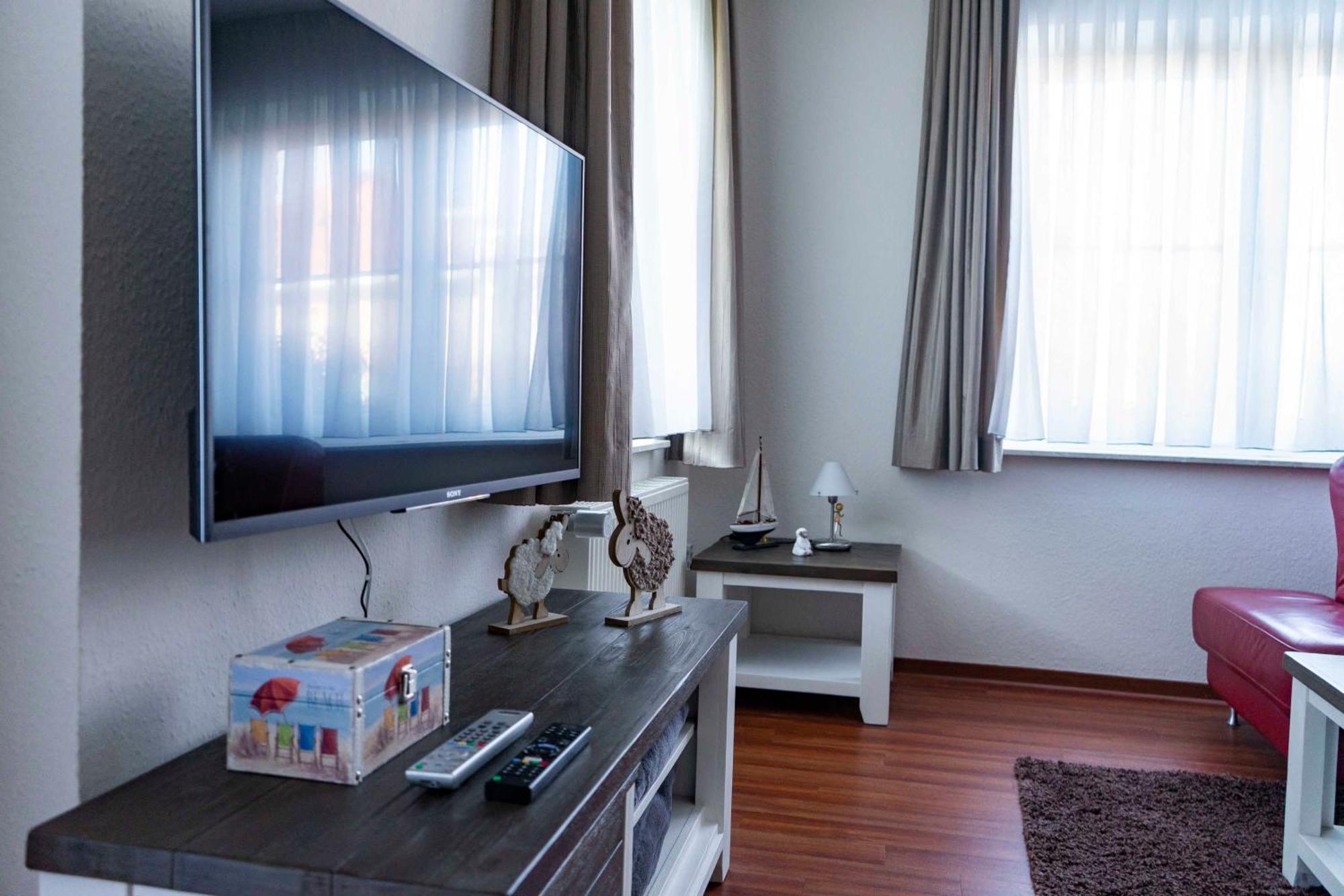 Ferienwohnung Krabbe Hooksiel Exterior foto